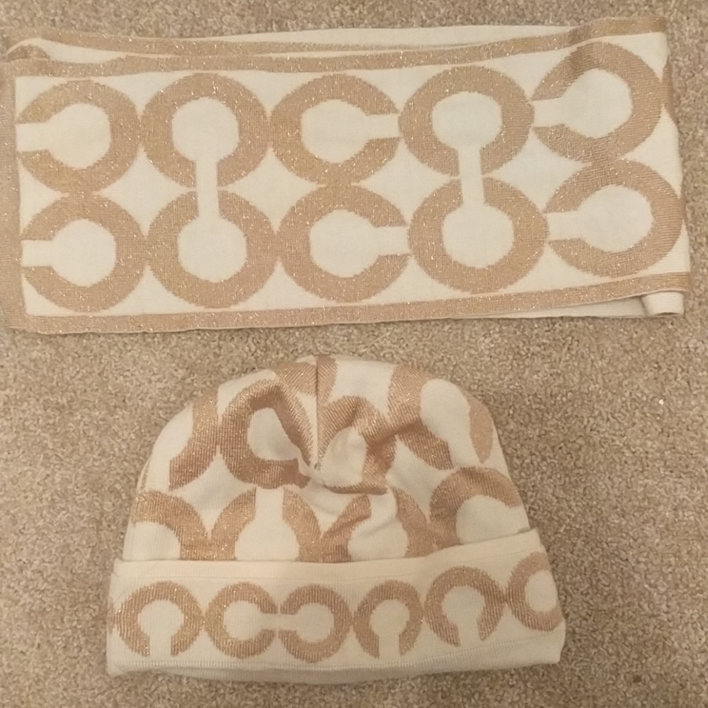 Coach hat and scarf set
